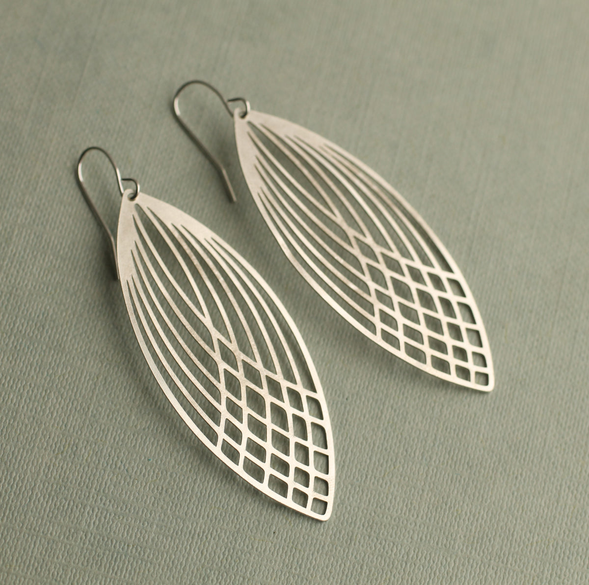 Silver Art Deco Teardrop Earrings Silk Purse Sows Ear 7837