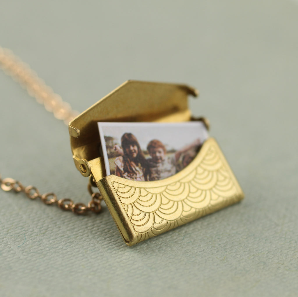 Scallop Envelope Locket With Photographs - Necklaces
