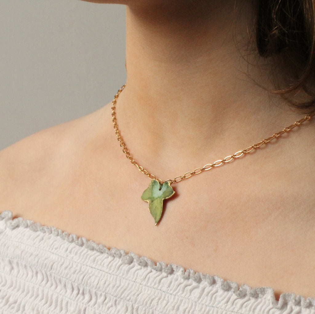 Olive Green Ivy Leaf Necklace - Necklaces