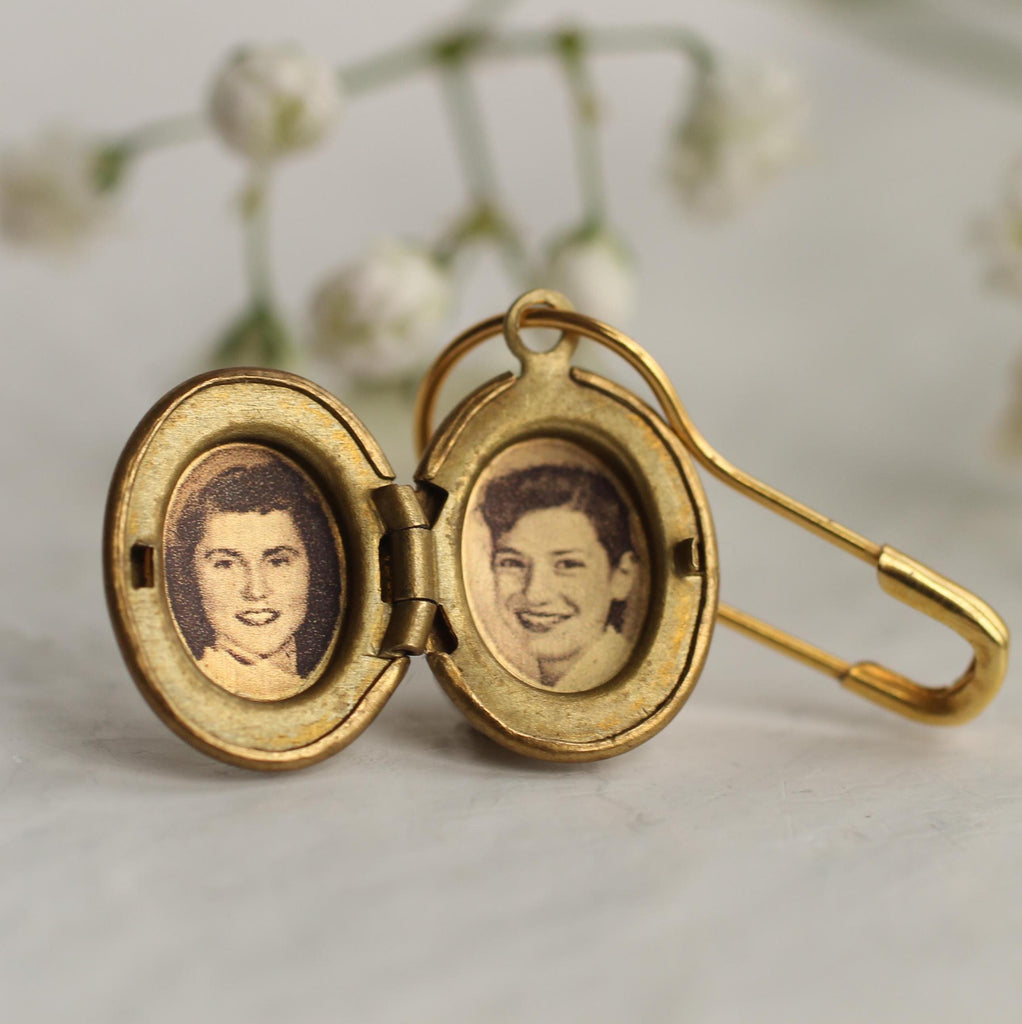 Gold Tiny Oval Bouquet Pin - Brooches & Pins