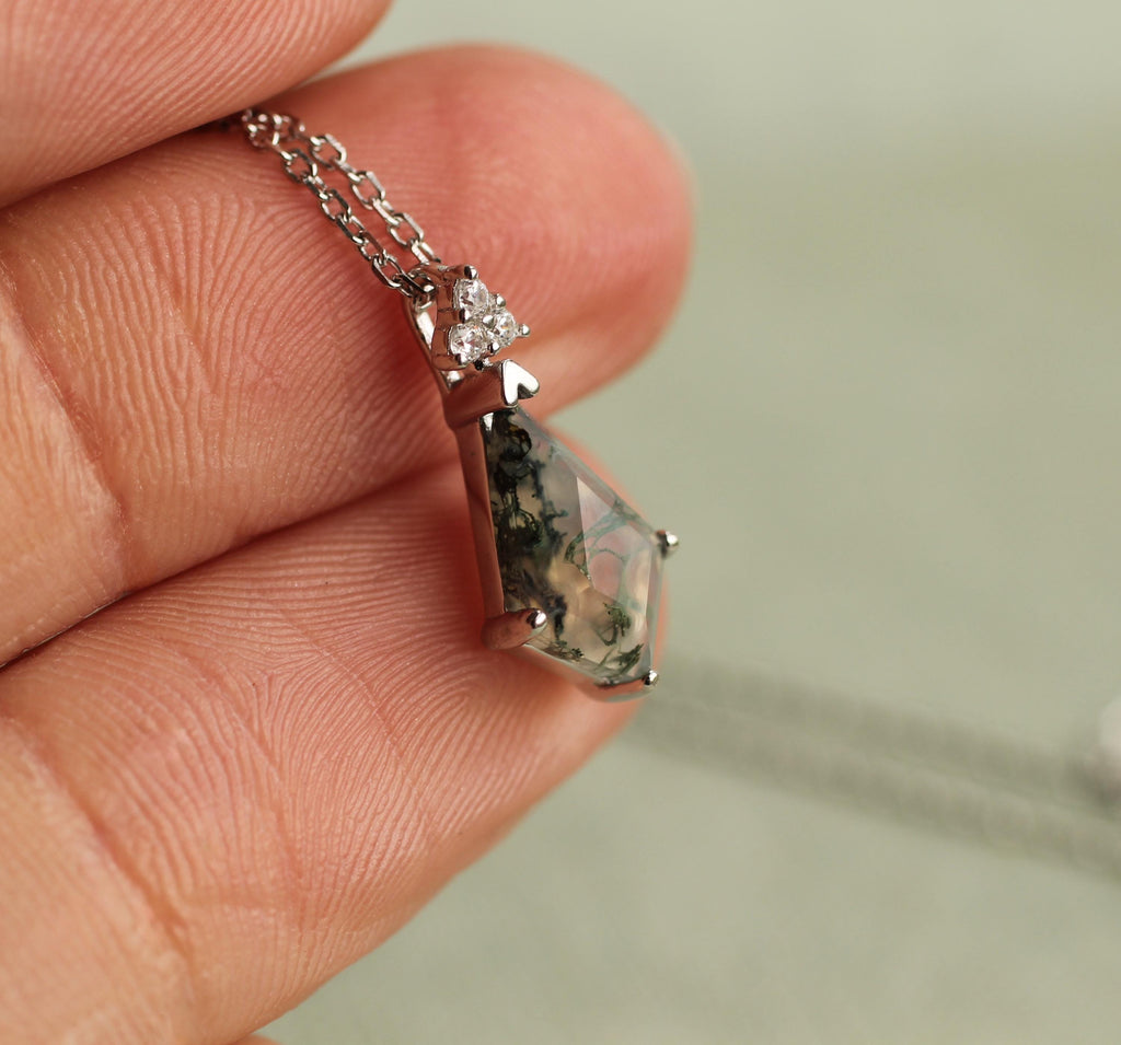 Moss Agate Necklace (WS) - Necklaces