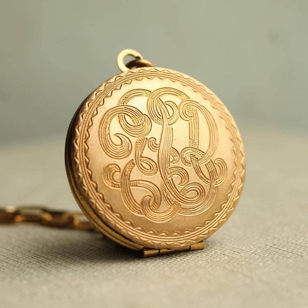 Victorian Knot Locket - Necklaces