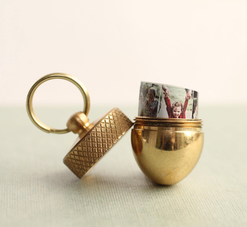 Personalized Acorn Photo Locket Keyring (P) - Keyrings