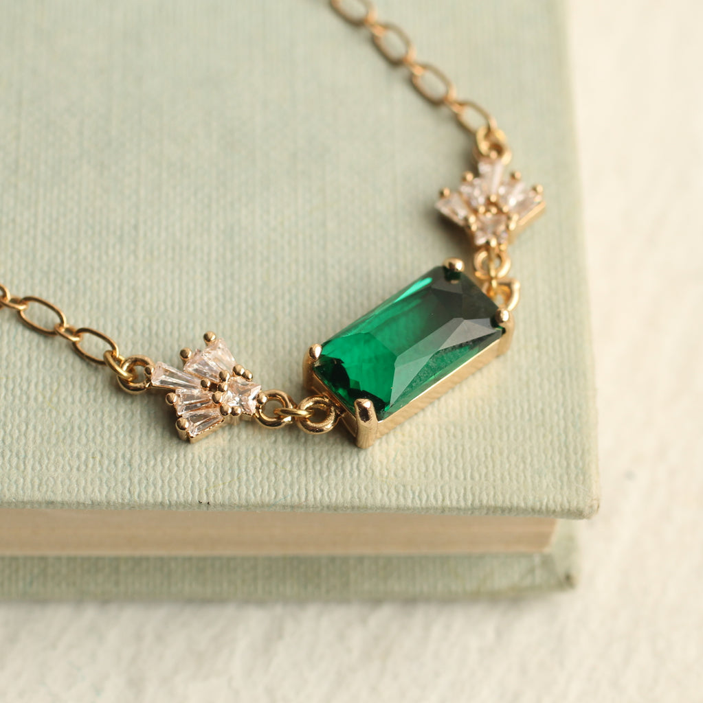 Art Deco Emerald Bar Necklace T1 - Necklaces