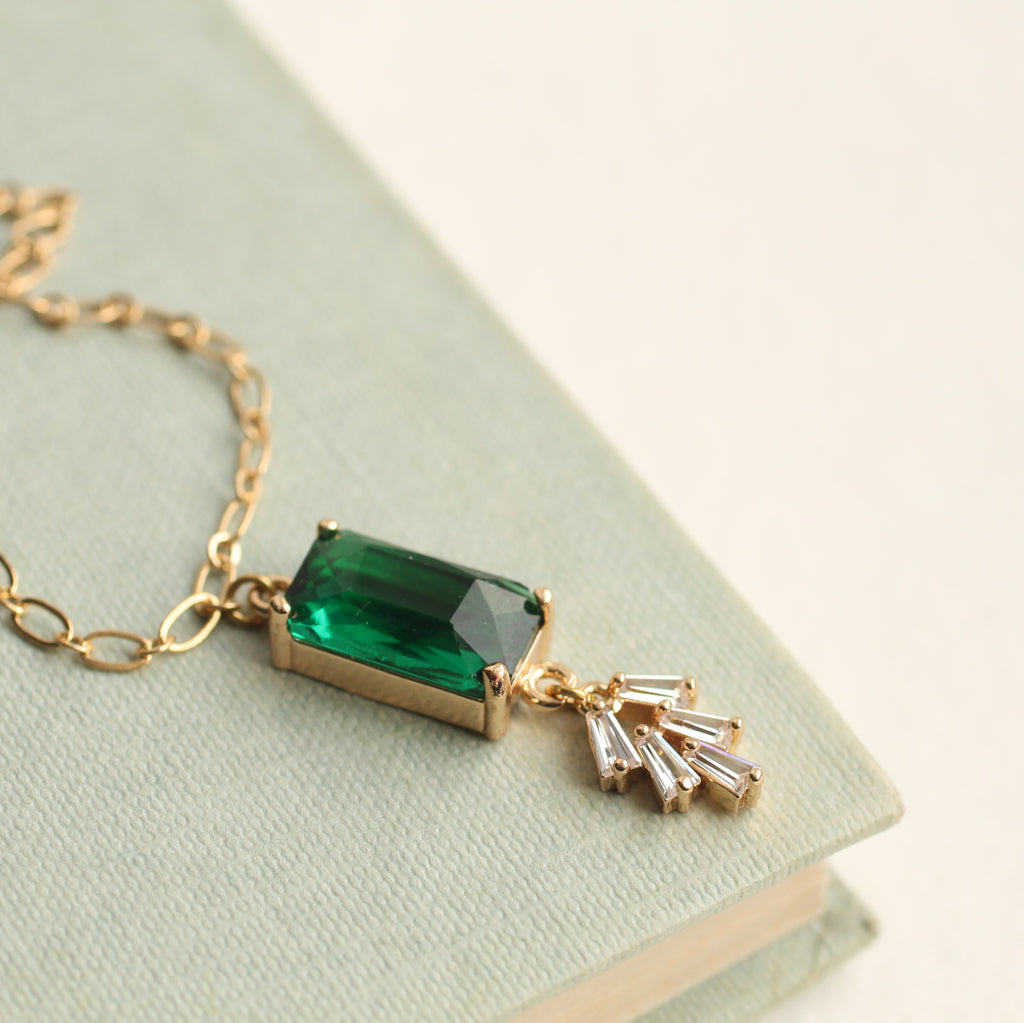 Art Deco Emerald Bar Necklace T2 - Necklaces