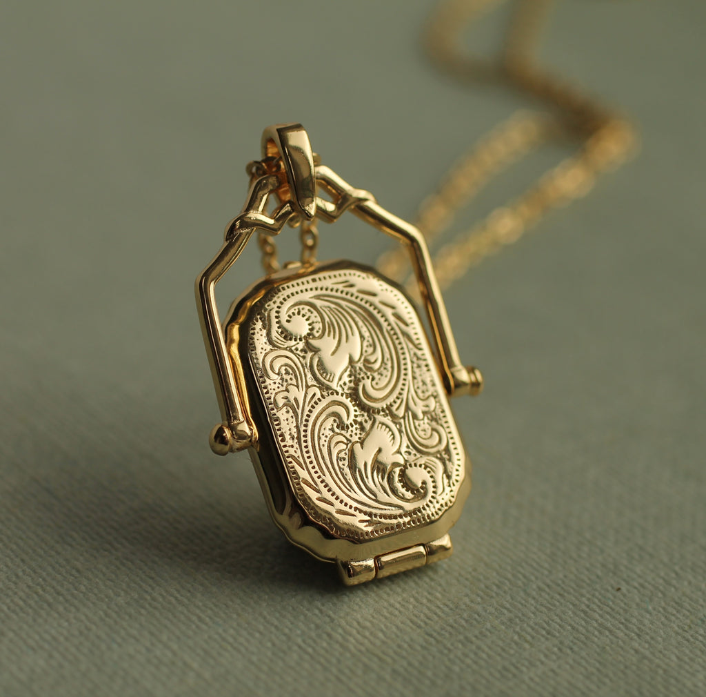 Gold Antique Locket Necklace - Necklaces