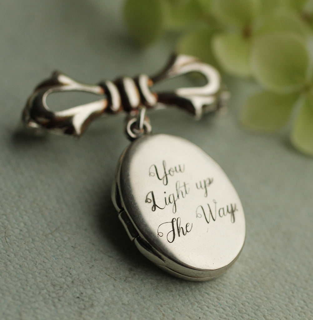 Sterling Silver Bridal Bouquet Oval Locket Pin - Brooches & Pins