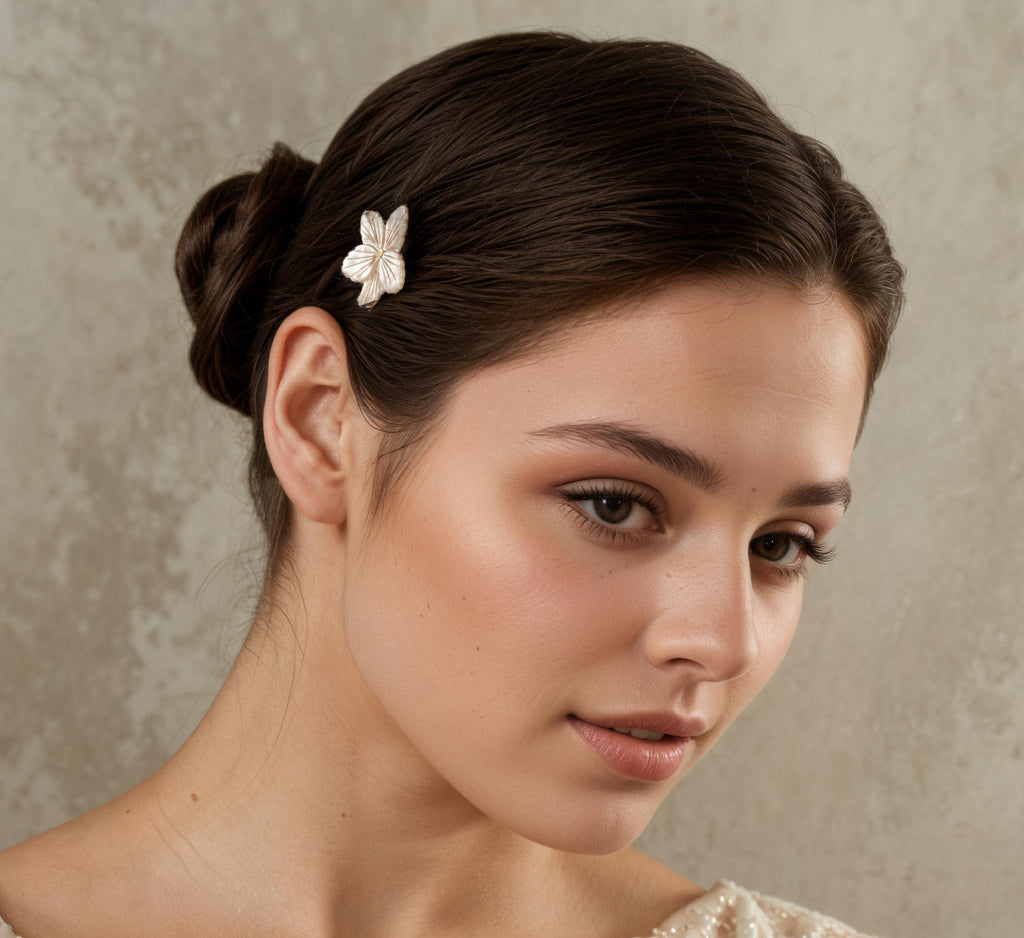 Mother of Pearl Flower Comb (WS) - Brooches & Pins