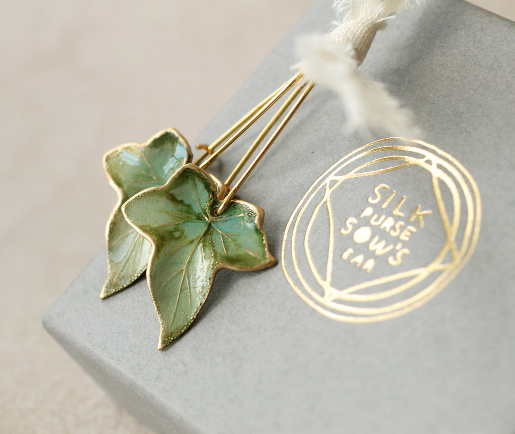 Olive Green Ivy Leaf Necklace (WS) - Necklaces