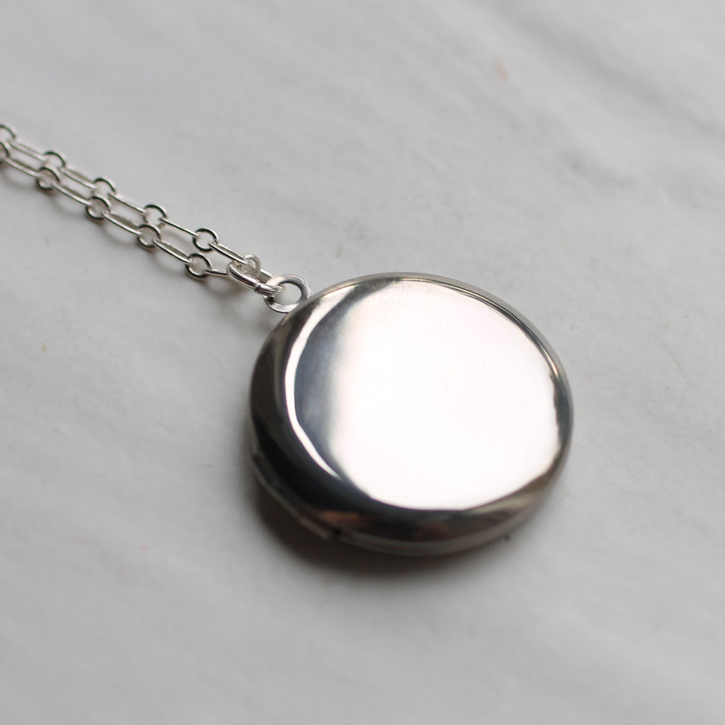 Simple Round Silver Locket - Necklaces